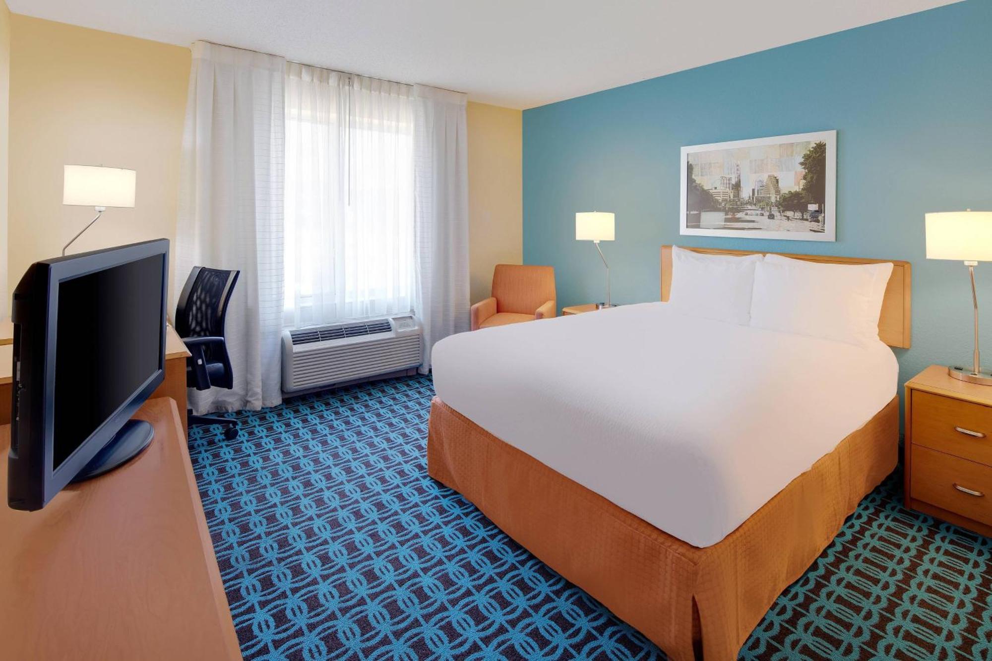 Fairfield Inn & Suites Austin University Area Zewnętrze zdjęcie