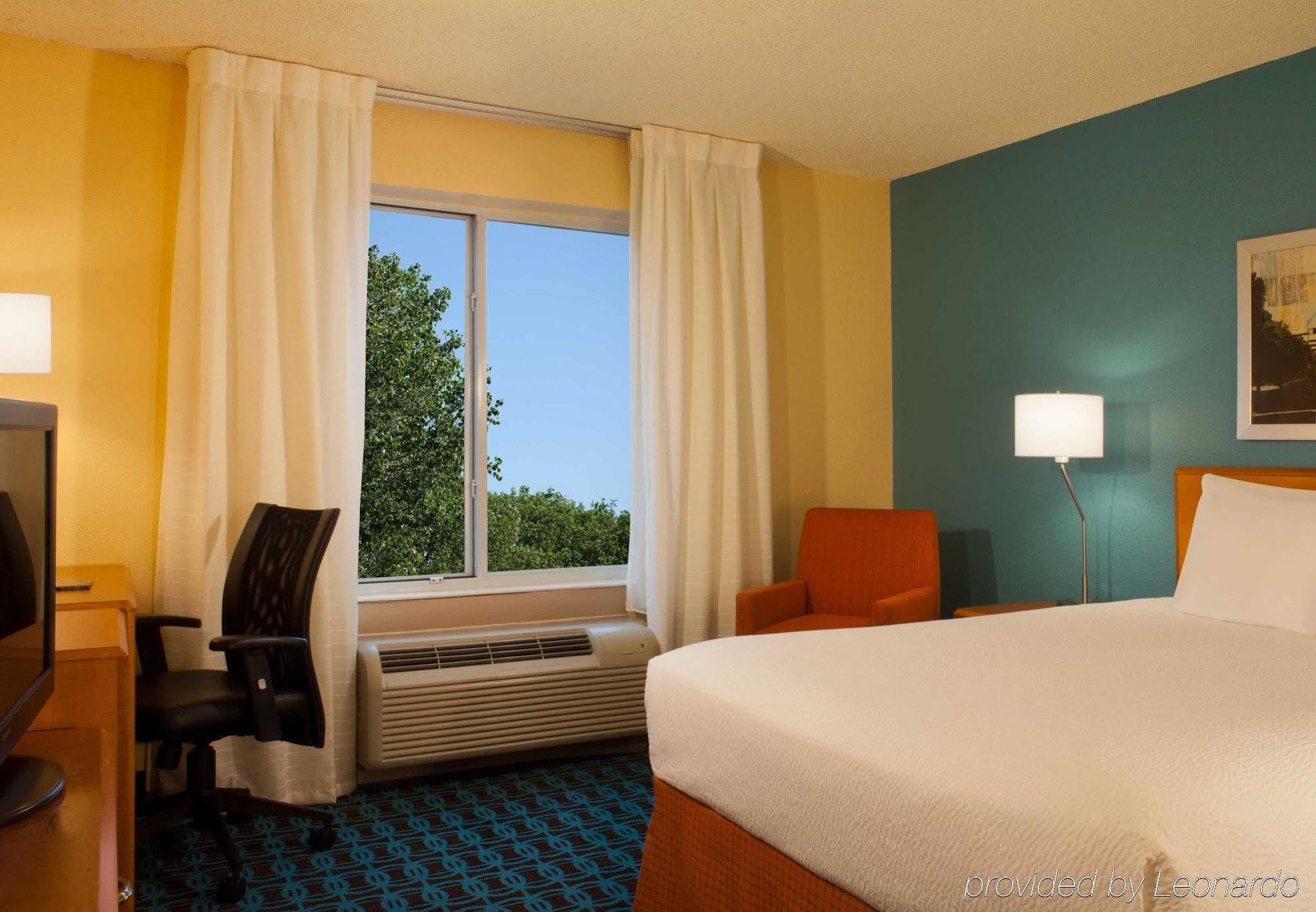 Fairfield Inn & Suites Austin University Area Zewnętrze zdjęcie